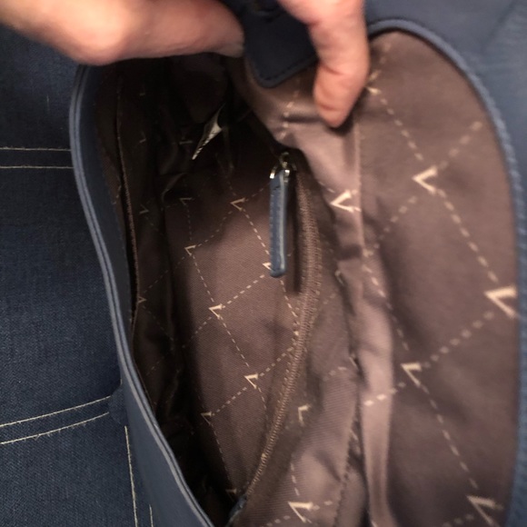 Vince Camuto Crossbody Bag - Picture 5 of 12